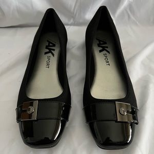 AK Sport black womens flats super comfortable size 9m